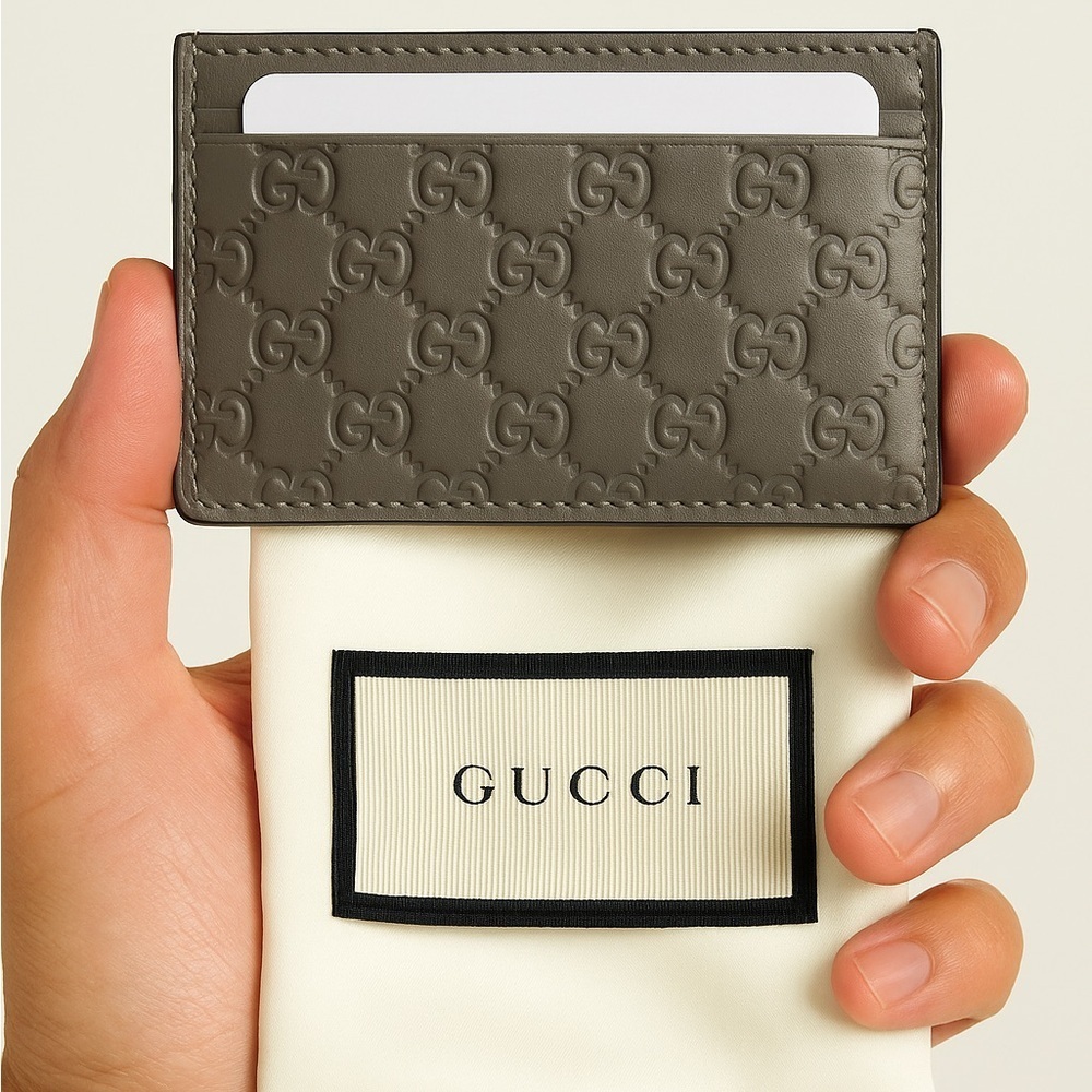 NWOT Gucci Guccisima Serial No. 262837 Card Holder